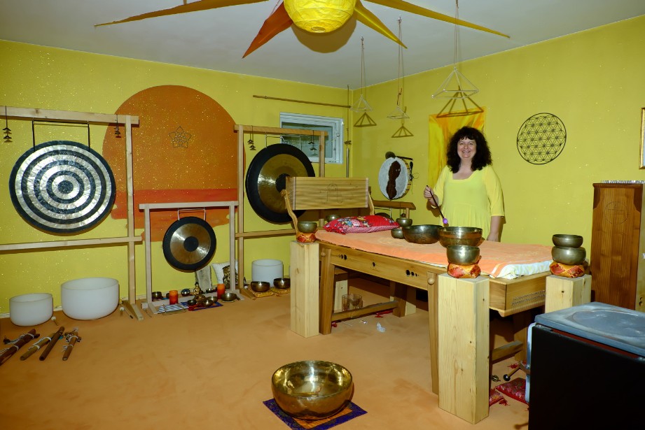 Klangschalen Massage Klangtherapie